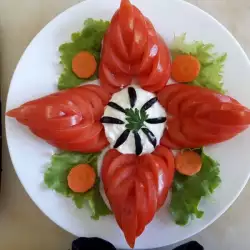 Красива салата от домати