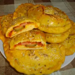 Пица Калцоне с царевично брашно