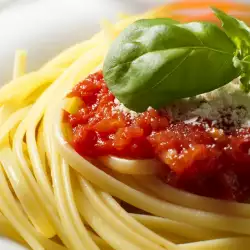 Как да направим сос за спагети с пресни домати?