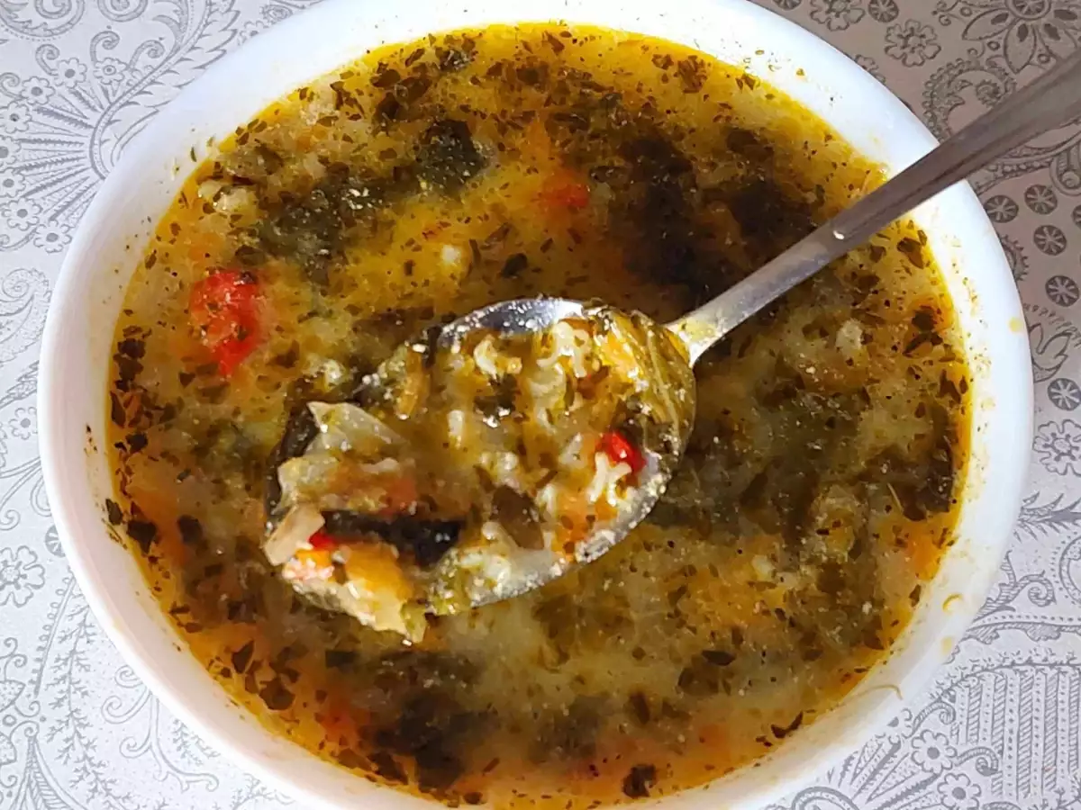 Вкусна Спаначена Супа с Фиде