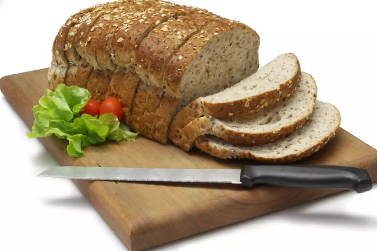 Домашен Пълнозърнест Хляб