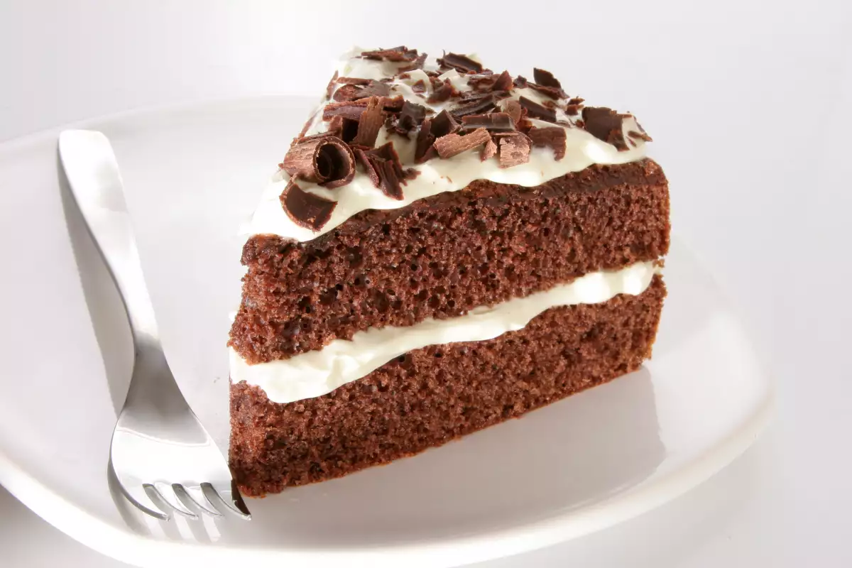 Шоколадова Торта с Бял Крем