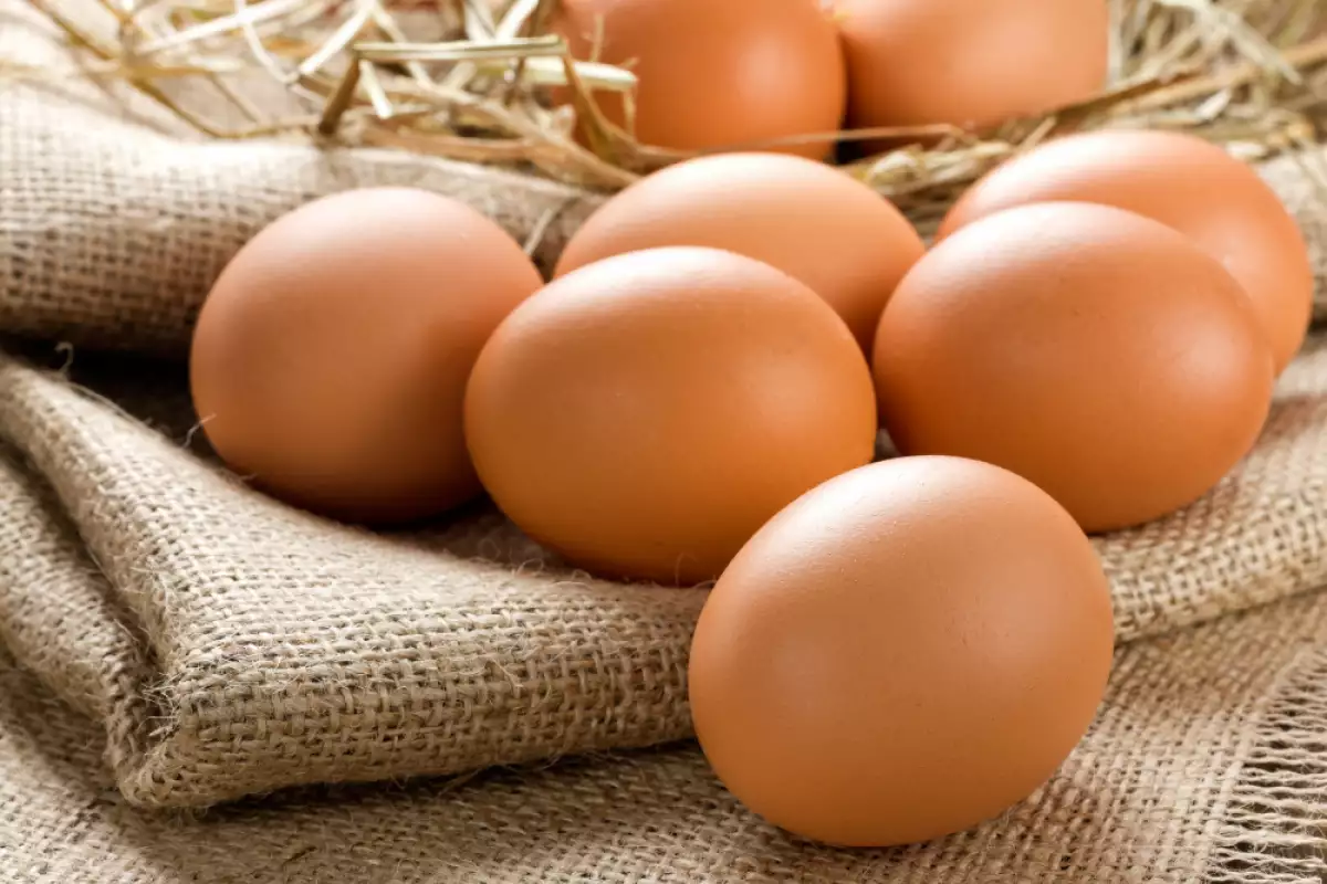 Как се Проверява Дали са Пресни Яйцата