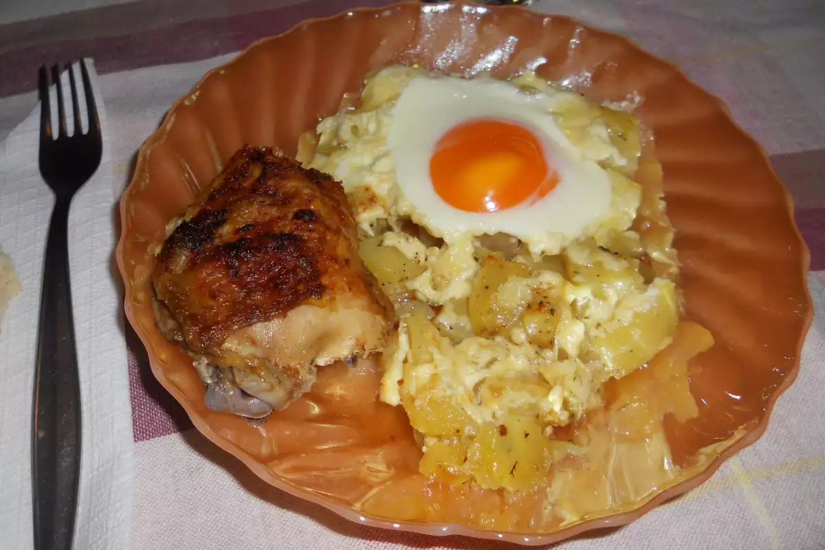 Картофи на Фурна с Яйца