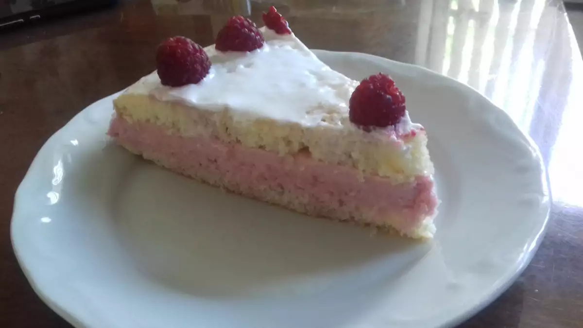 Малинова Торта