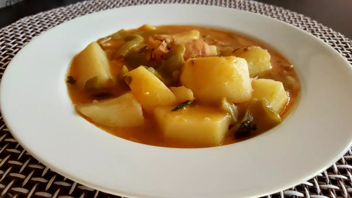 Свинско със зелен фасул и картофи