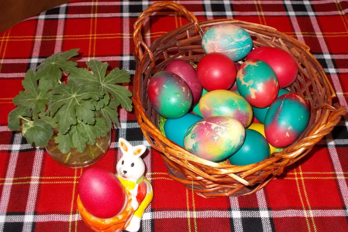 Красиви Гозби и Яйца за Великден