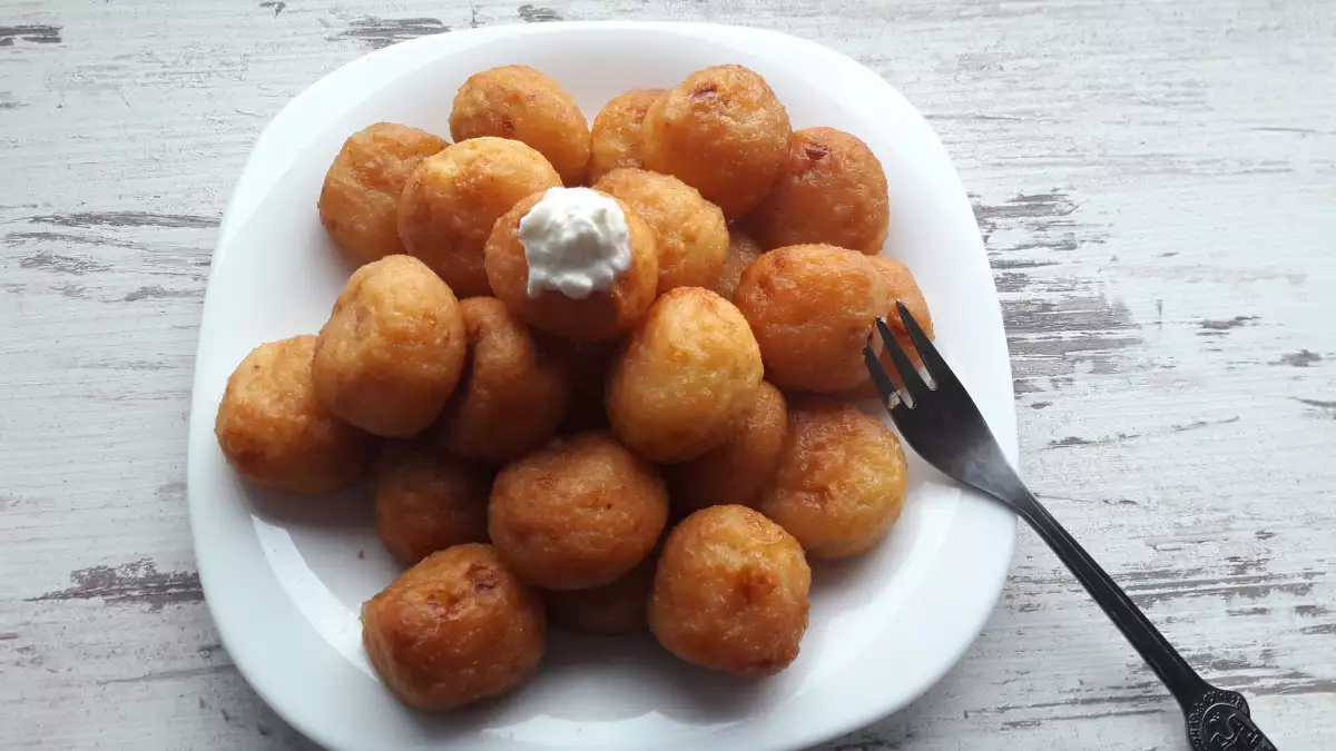 Сиропирани Сладки със Сухо Мляко