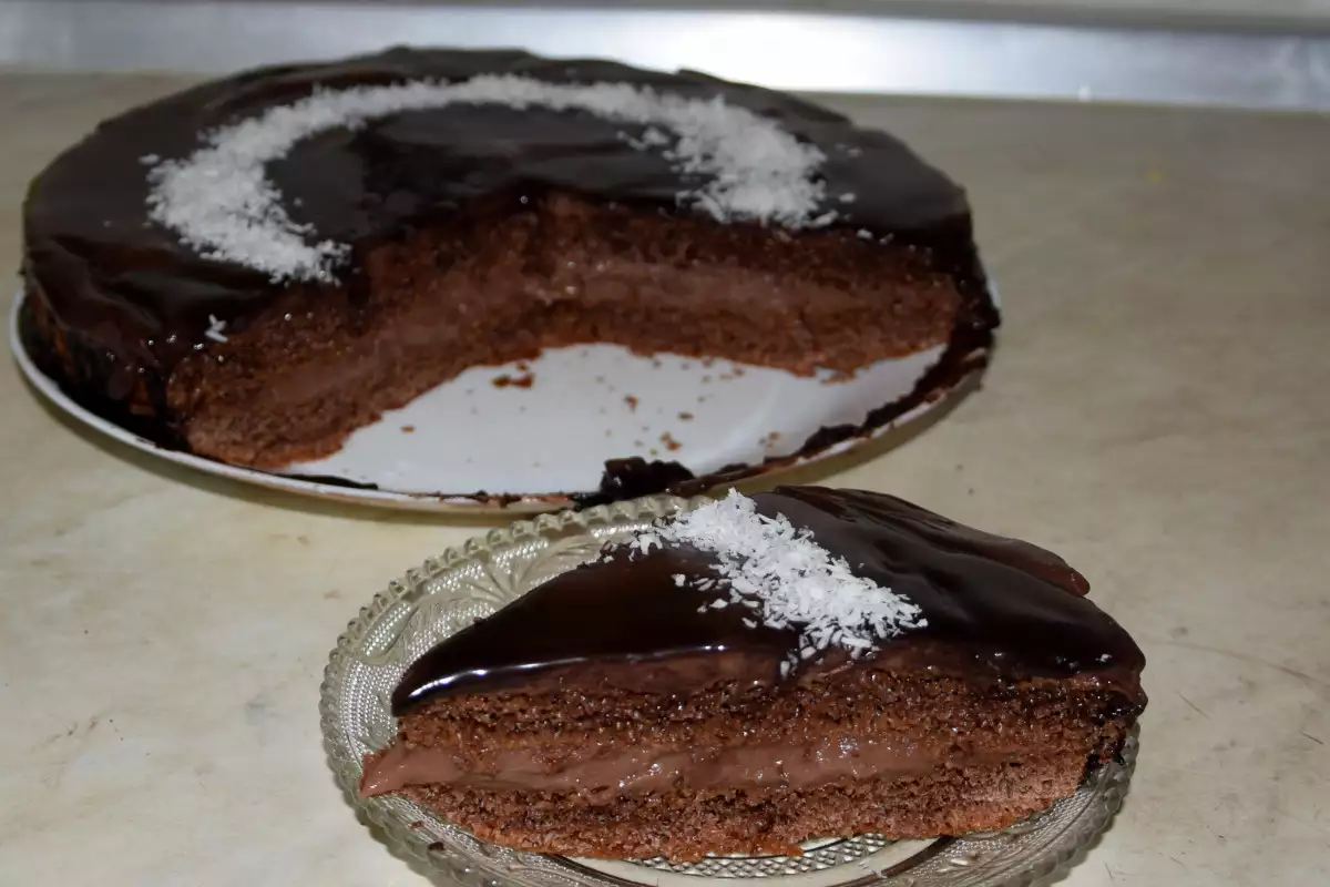 Бърза Домашна Шоколадова Торта