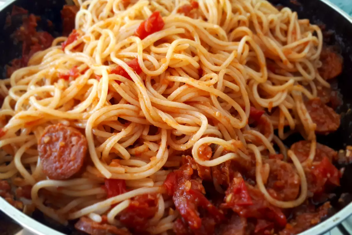 Спагети със Топено Сирене