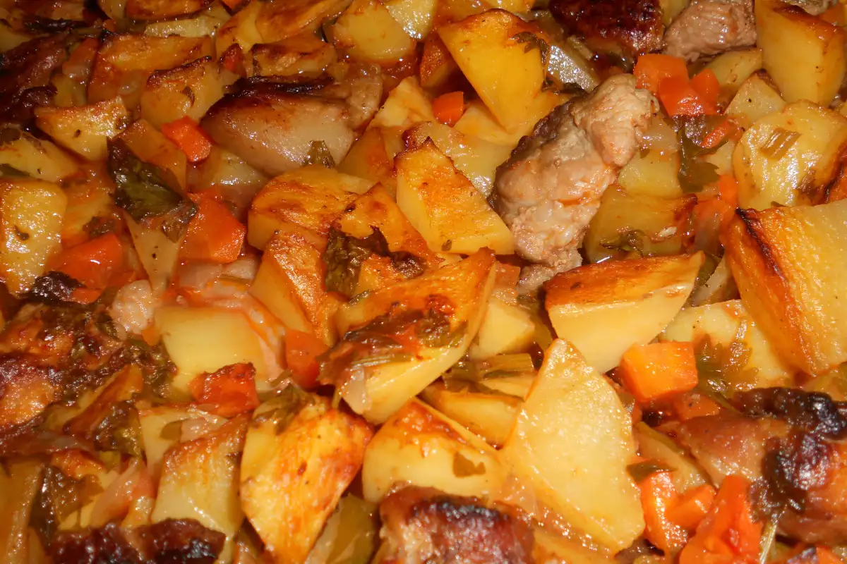 Свинско Месо със Зеленчуци на Фурна