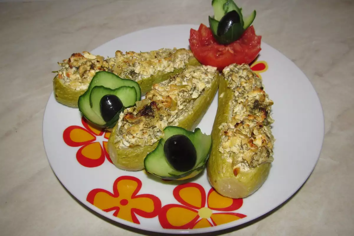 Разкошни Пълнени Картофи с Крема Сирене