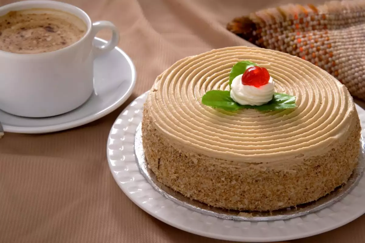Домашна Пандишпанова Торта с Крем
