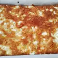 Пухкава и вкусна баница с готови кори