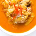 Къри с ананас и кокосов орех