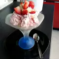 Домашна мелба с ягодов сладолед