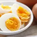 Какво съдържа жълтъкът на яйцето?