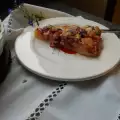 Френско клафути с ягоди и череши