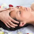 Изгонете главоболието с масаж