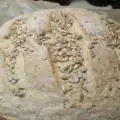 Хляб с конопено семе