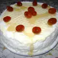 Бяла торта с кумкуат