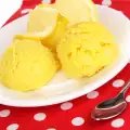 Италиански леден десерт с лимони
