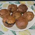 Мъфини от овесени ядки с боровинки