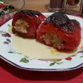 Пълнени чушки с млечен сос