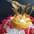 Пъпеш с парченца маслен карамел, мед и пармезан
