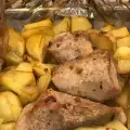 Печено свинско коремче с картофи на фурна