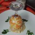 Салата от зеле, моркови и сусамов тахан в чаша