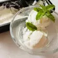 Сметанов сладолед с белтъци и мента