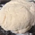 Меко и пухкаво тесто за пица