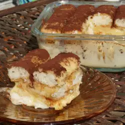 Лесна торта с бишкоти и домашен крем