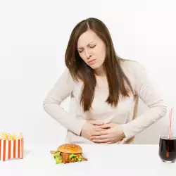 Кои храни предизвикват проблеми със стомаха?