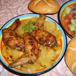 Пилешки крилца с картофи на фурна