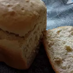 Ръжено-пшеничен хляб в хлебопекарна