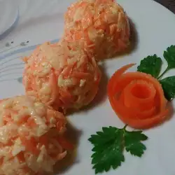 Салата от моркови, ряпа и майонеза