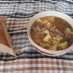 Селска супичка със свинско месо