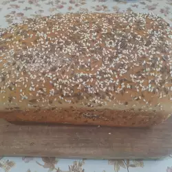 Хляб с мак и сусам