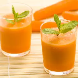 Как се цеди сок от морков?