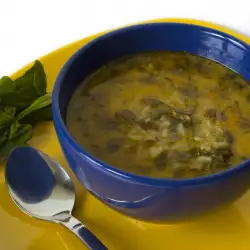Оризова супа със спанак и застройка