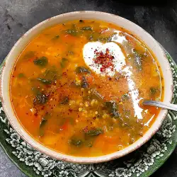 Пролетна супа със спанак и ориз