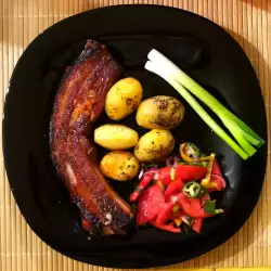Свински гърди с печени картофи