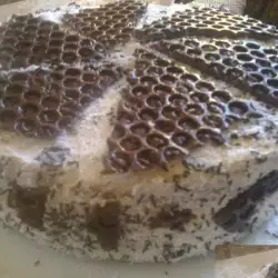 Торта с кроасани, крем и шоколад