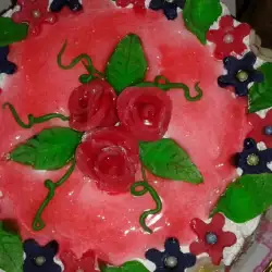 Сметанова торта с червени рози
