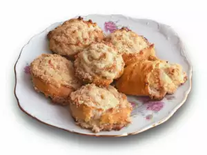 Заредете се с масло и яйца! Ще готвим сладка арменска Гата