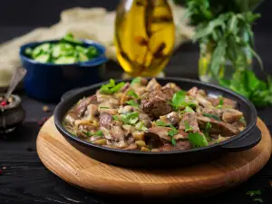 Колко време се варят пилешки сърца, дробчета и воденички?