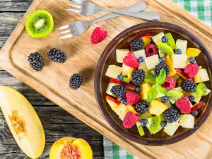 Как да приготвим вкусна плодова салата?
