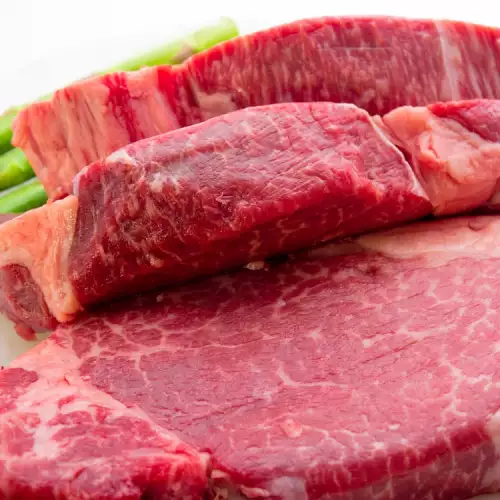 Крави минаха на шоколадова диета за по-вкусно говеждо